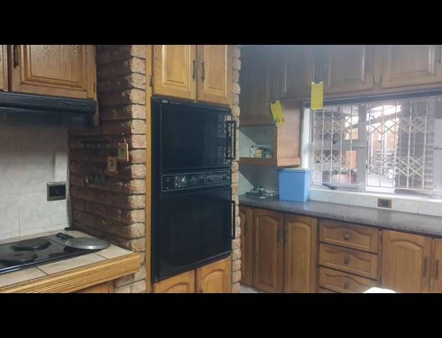 5 BEDROOM HOUSE FOR SALE IN SHALLCROSS